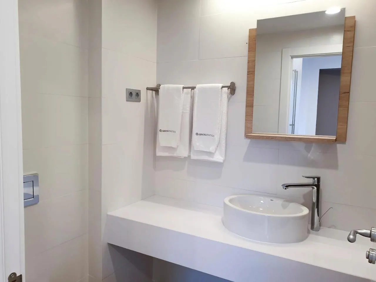 Ginosi Pedralbes Hotel Barcelona