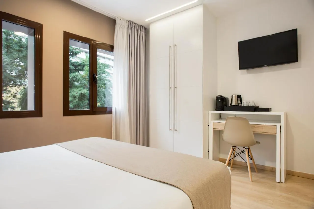 Ginosi Pedralbes Hotel Barcelona