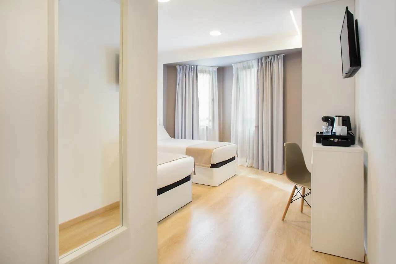 Ginosi Pedralbes Hotel Barcelona